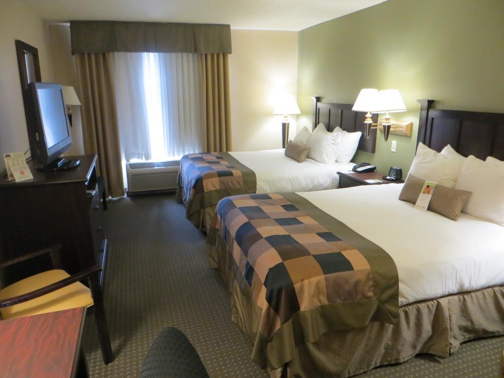 Wingate By Wyndham Hotel Peoria Room photo